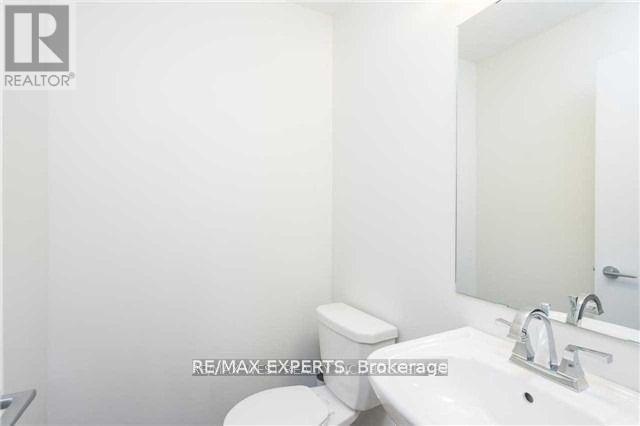 E09 - 26 Bruce Street, Vaughan, Ontario  L4L 1J4 - Photo 8 - N13077240