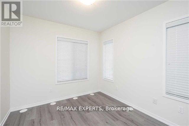 E09 - 26 Bruce Street, Vaughan, Ontario  L4L 1J4 - Photo 9 - N13077240