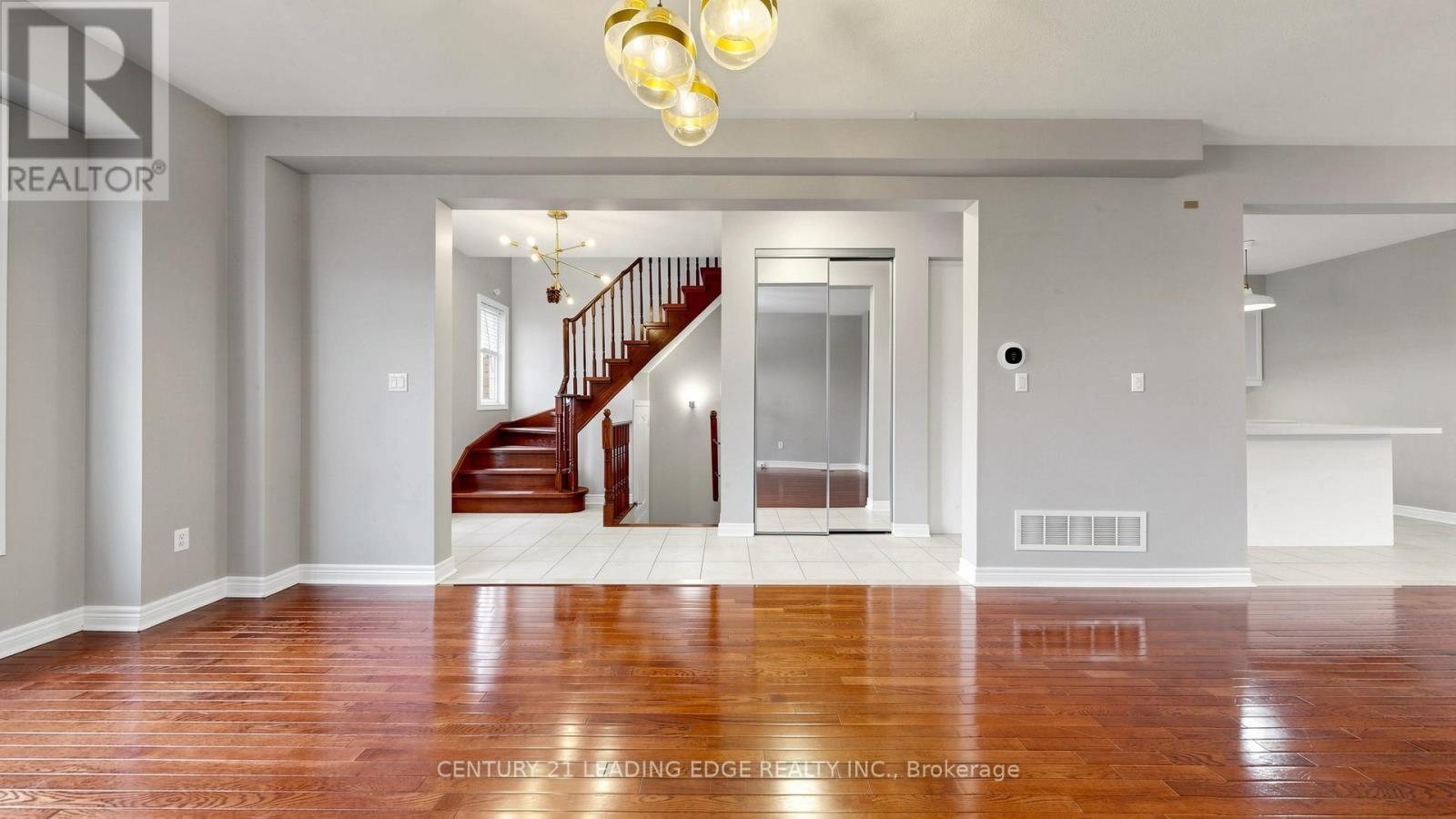 114 Albert Lewis Street, Markham, Ontario  L6B 0K4 - Photo 10 - N13077308