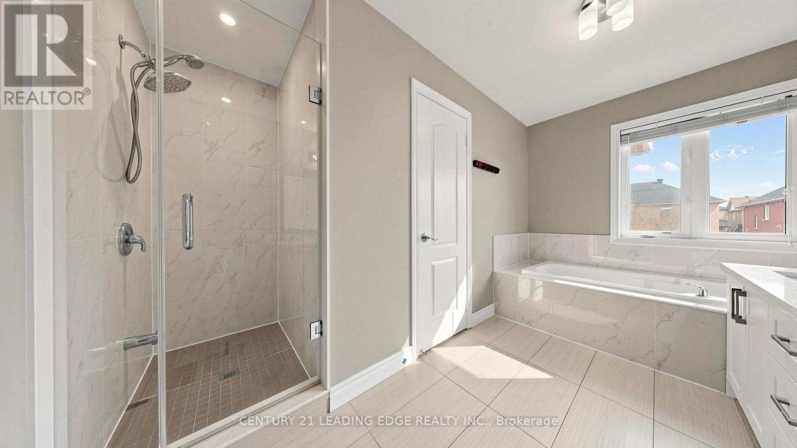 114 Albert Lewis Street, Markham, Ontario  L6B 0K4 - Photo 36 - N13077308
