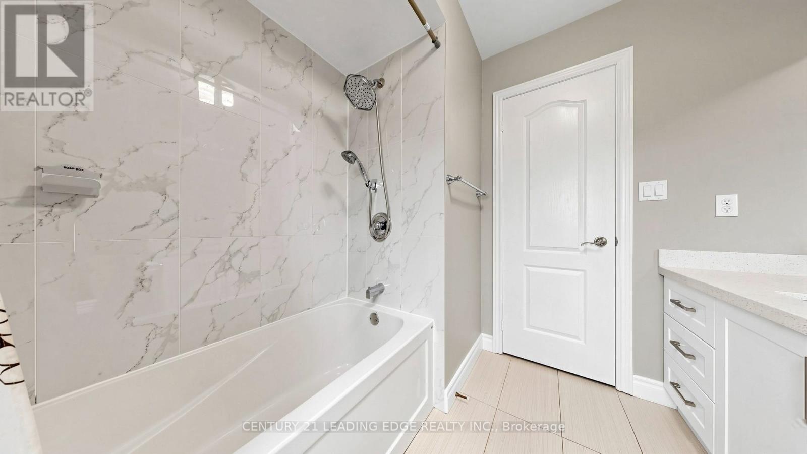 114 Albert Lewis Street, Markham, Ontario  L6B 0K4 - Photo 45 - N13077308