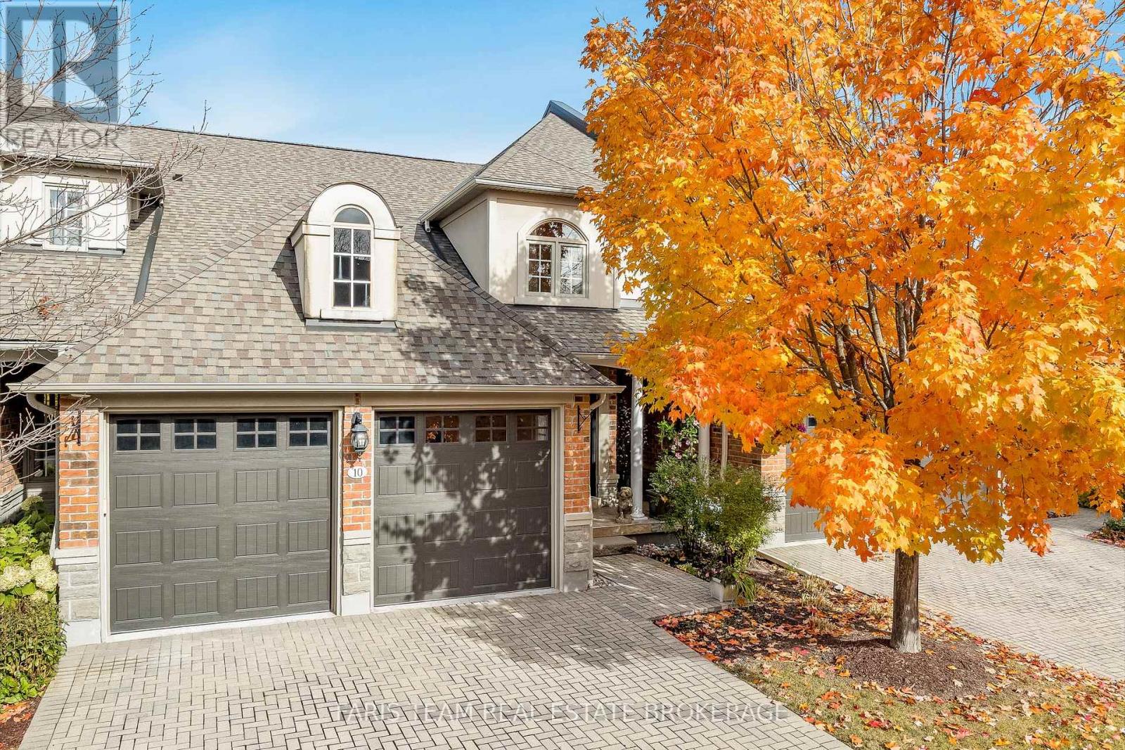 10 WILTON TRAIL, Aurora, Ontario