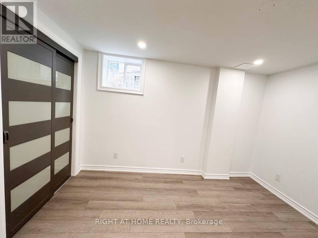 Unit #b - 361 Gaston Place, Newmarket, Ontario  L3Y 8M4 - Photo 8 - N13077456