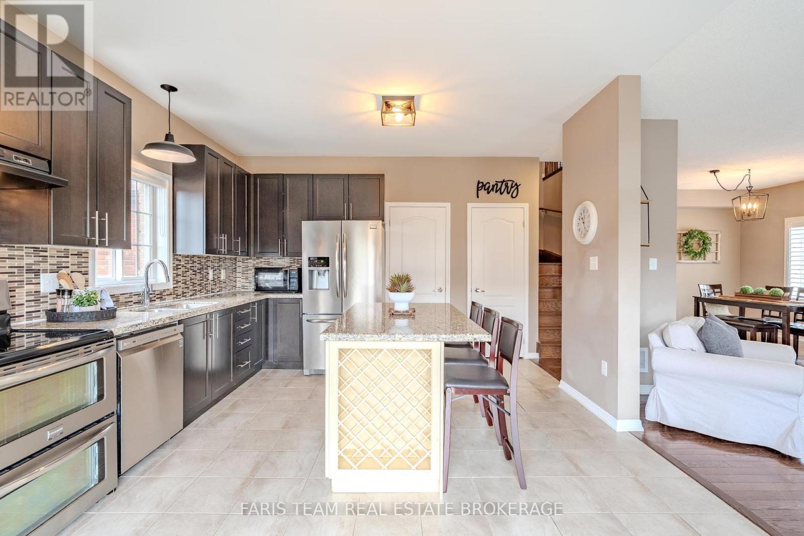 1396 Butler Street, Innisfil, Ontario  L9S 4B7 - Photo 10 - N13077474