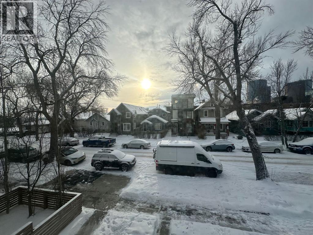 334 3 Avenue NE, Calgary, Alberta  T2E 0H4 - Photo 2 - A2274275