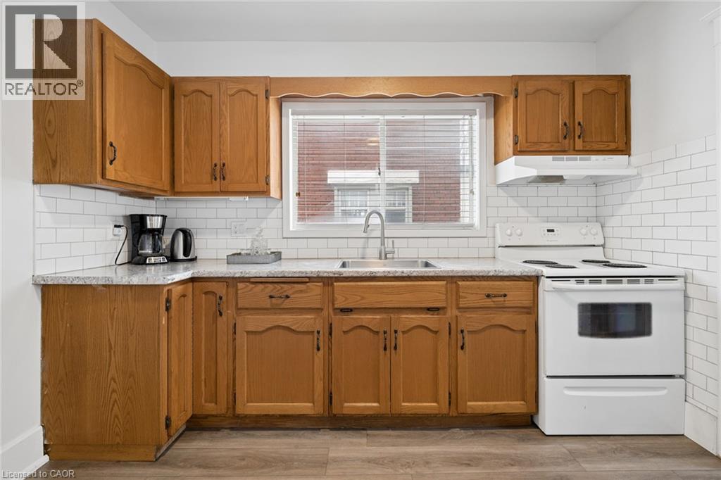 50 Walnut Street, Kitchener, Ontario  N2G 1P6 - Photo 6 - 40819408