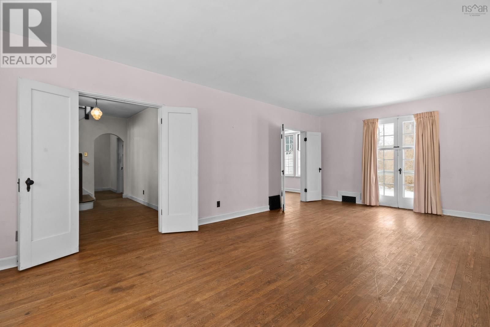 5661 Ogilvie Street, Halifax, Nova Scotia  B3H 1B8 - Photo 13 - 202603644