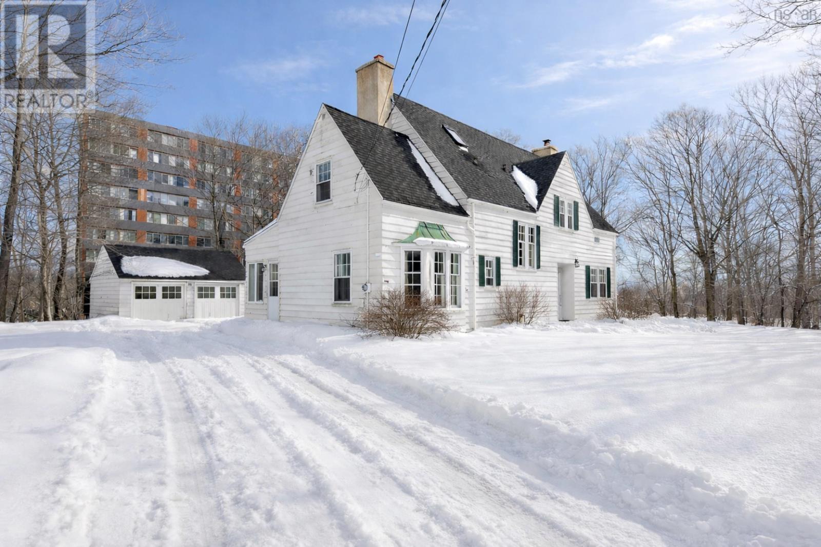 5661 Ogilvie Street, Halifax, Nova Scotia  B3H 1B8 - Photo 5 - 202603644