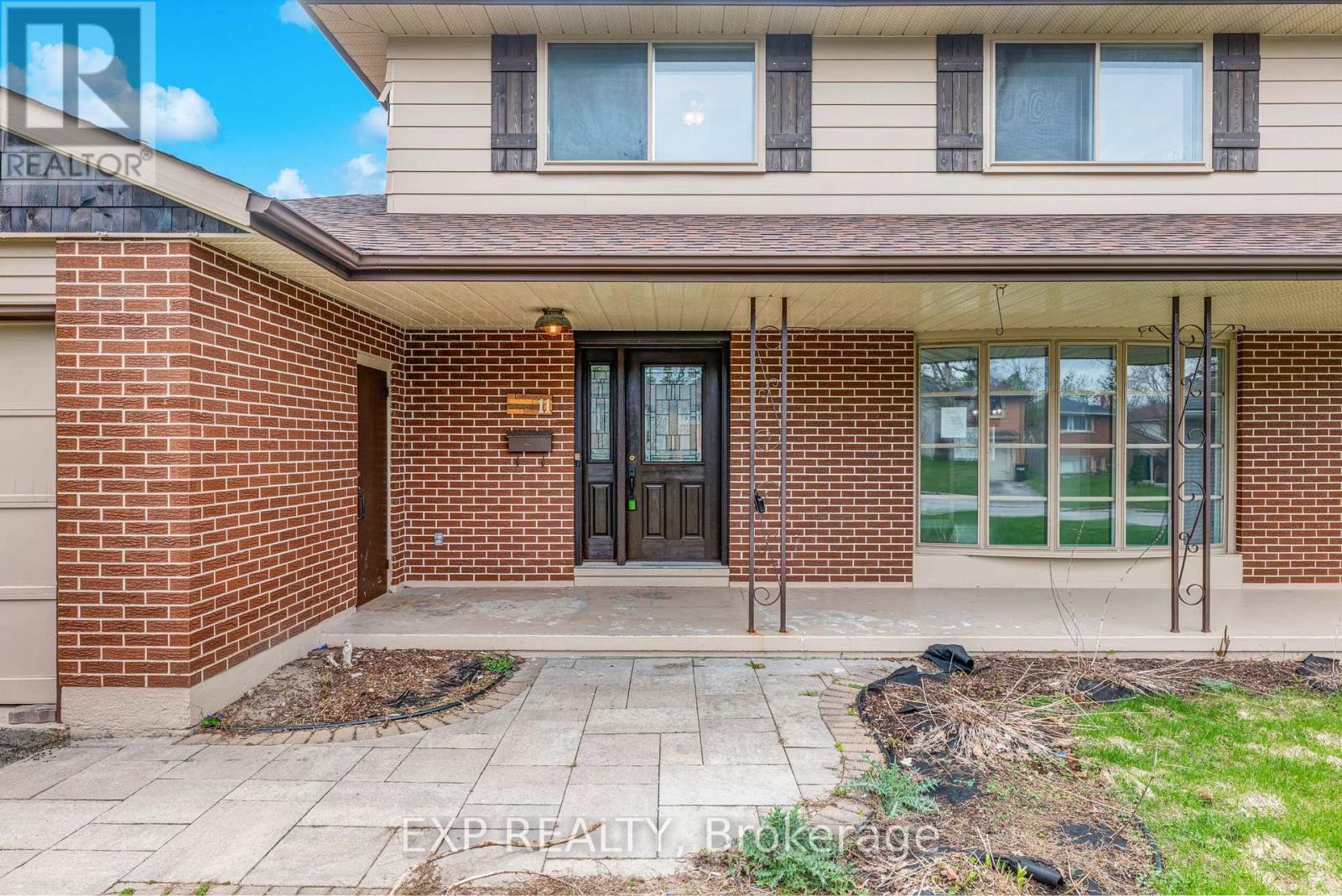 11 Bellevue Crescent, Barrie, Ontario  L4M 2S9 - Photo 2 - S13077188