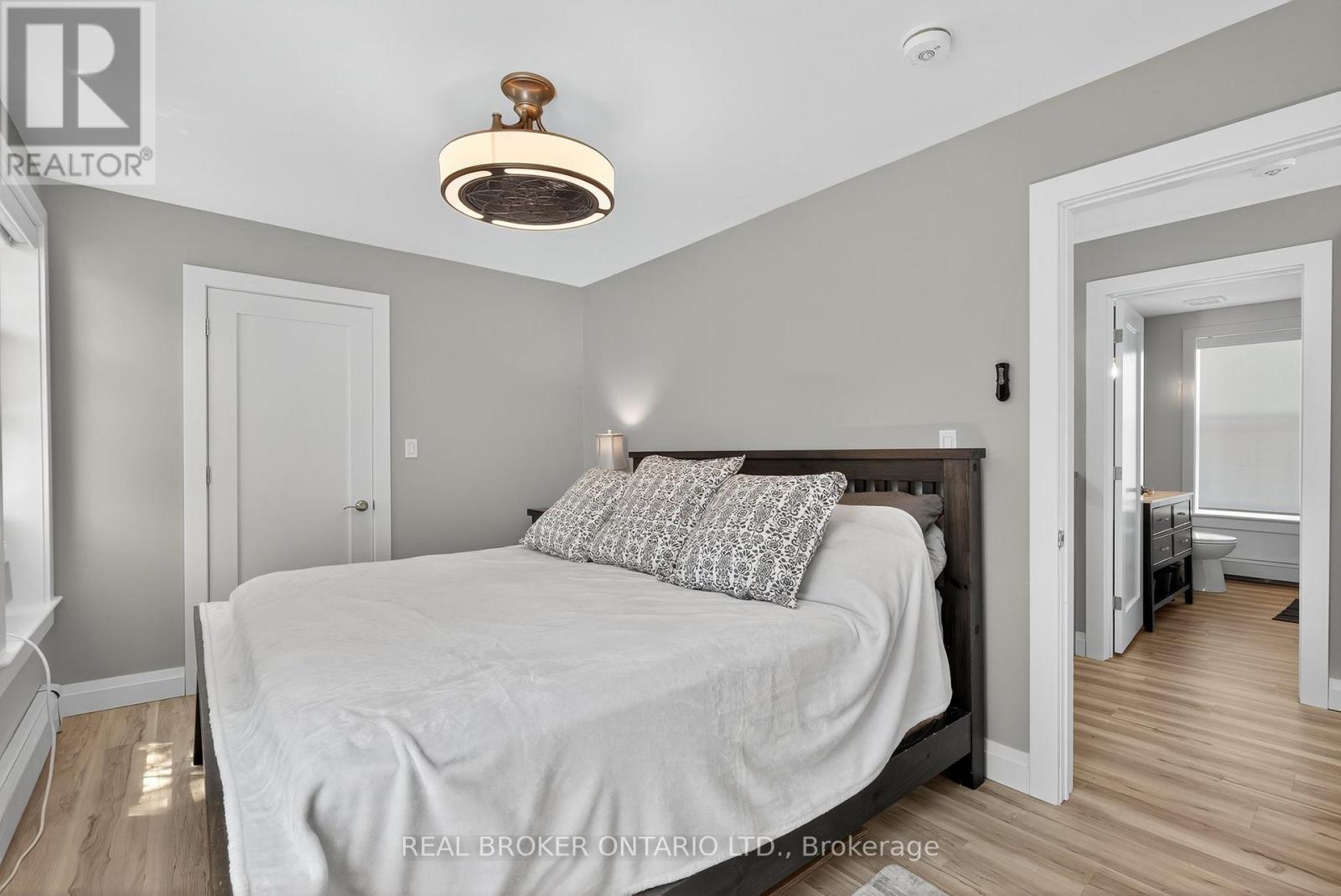 151 Atherley Road, Orillia, Ontario  L3V 1N5 - Photo 19 - S13077190