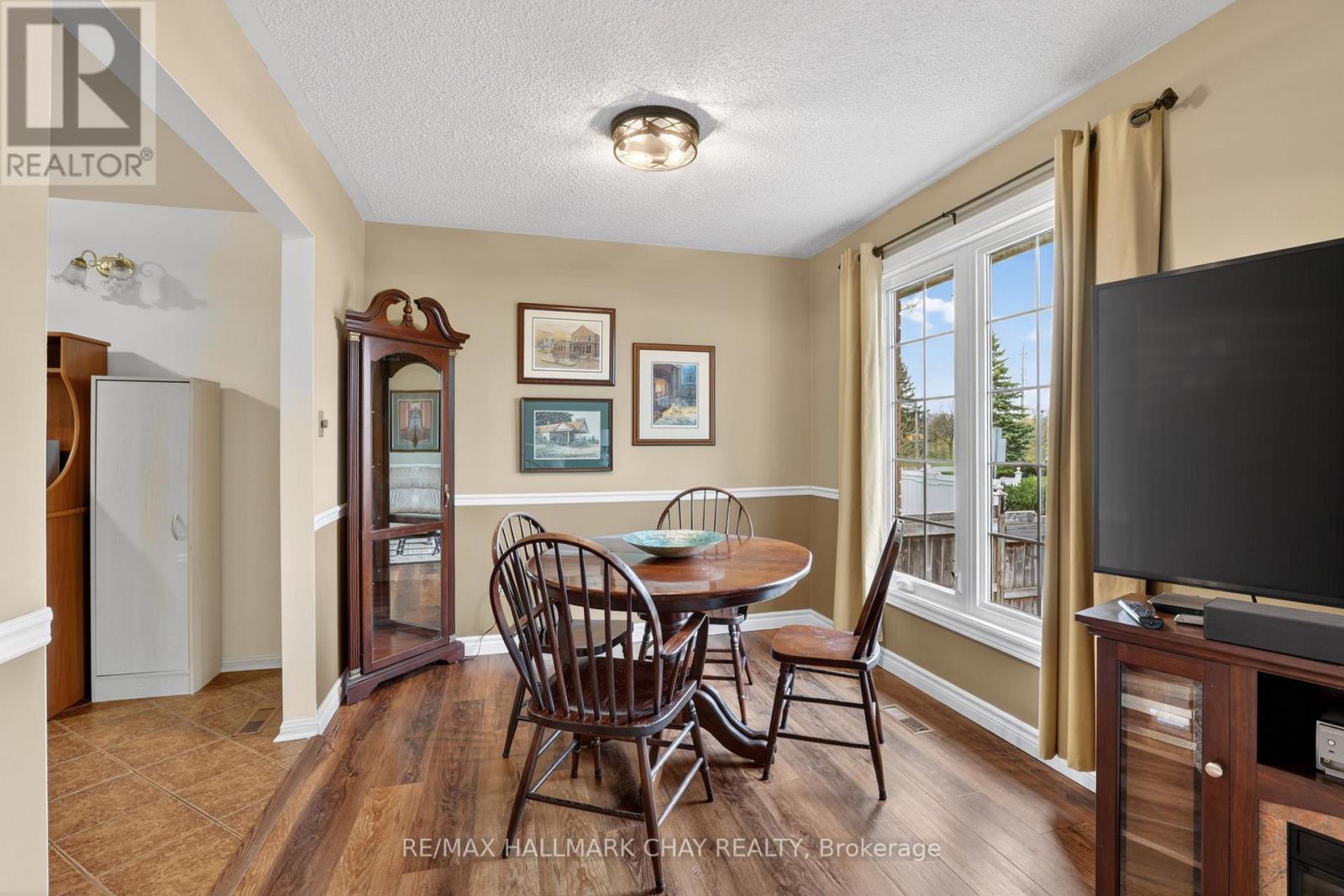 20 Ford Street, Barrie, Ontario  L4N 5X2 - Photo 6 - S13077286