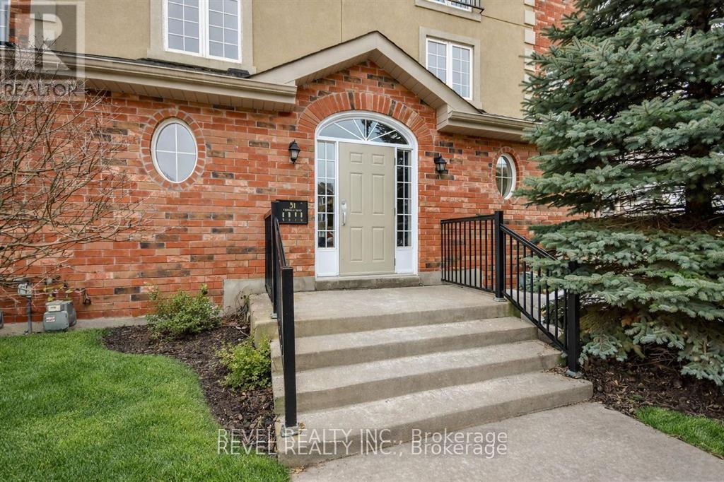 5 - 51 Ferndale Drive S, Barrie, Ontario  L4N 5W9 - Photo 3 - S13077394