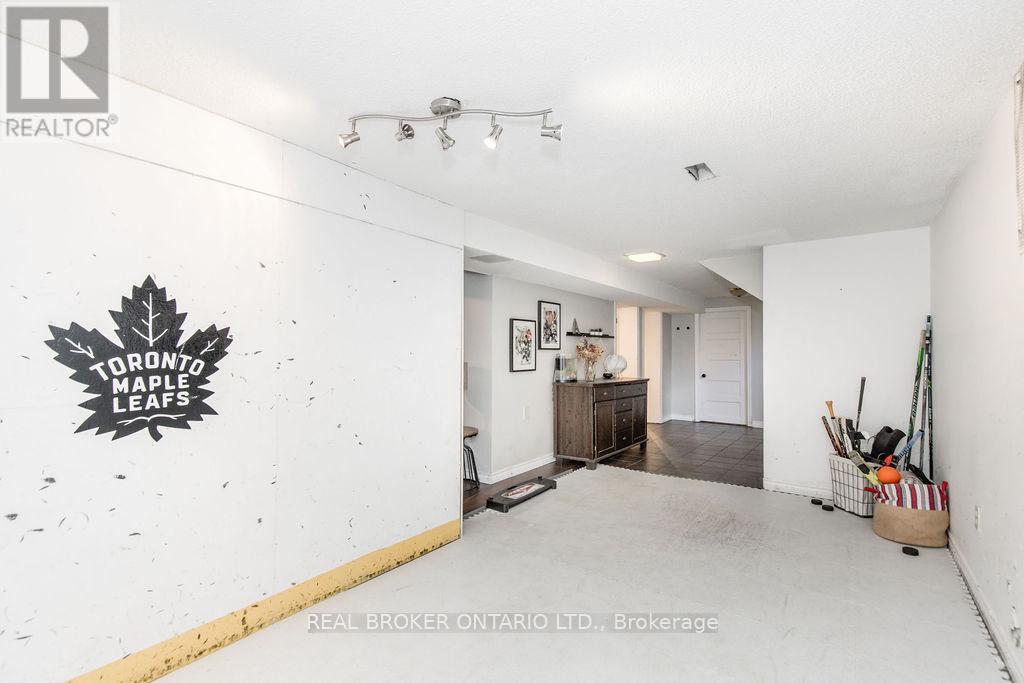12 Alexander Street, Springwater, Ontario  L9X 0W1 - Photo 31 - S13077432