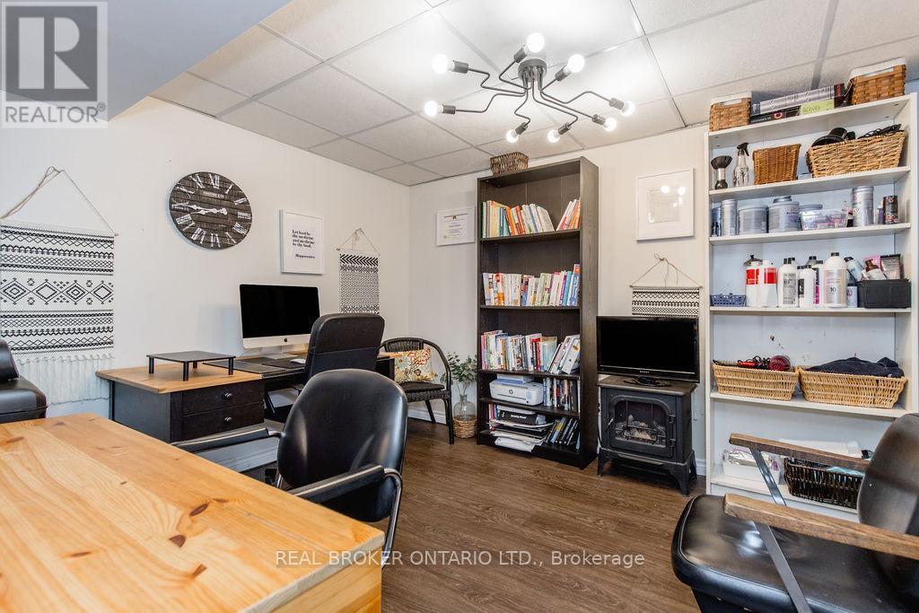 12 Alexander Street, Springwater, Ontario  L9X 0W1 - Photo 35 - S13077432