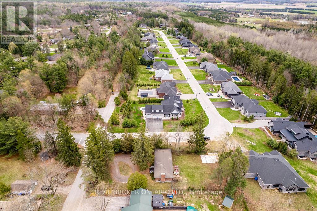 12 Alexander Street, Springwater, Ontario  L9X 0W1 - Photo 46 - S13077432