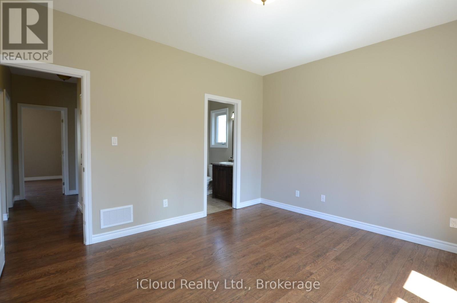 25 Rue Vanier, Tiny, Ontario  L9M 0J2 - Photo 23 - S13077452