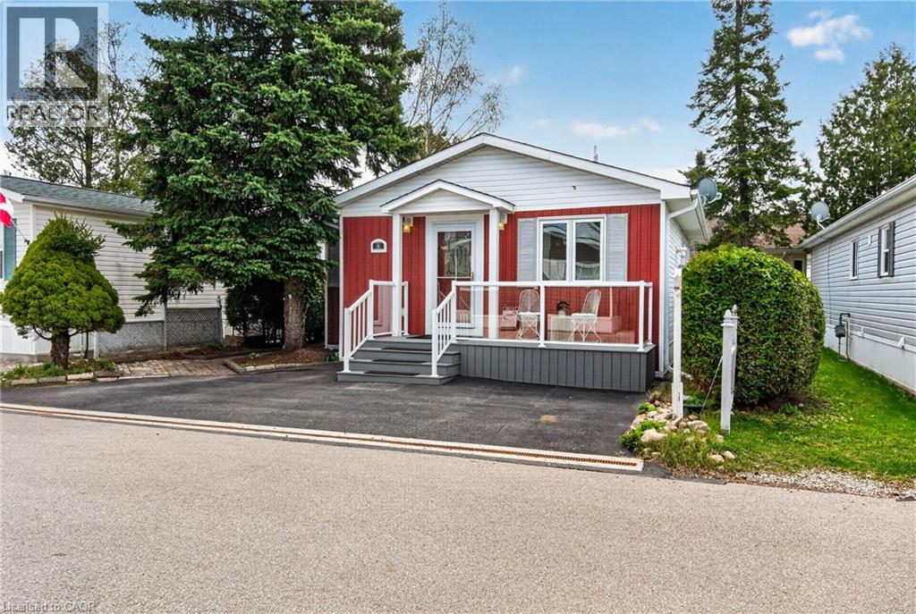 4 Elm Street, Puslinch, Ontario  N0B 2J0 - Photo 2 - 40825338