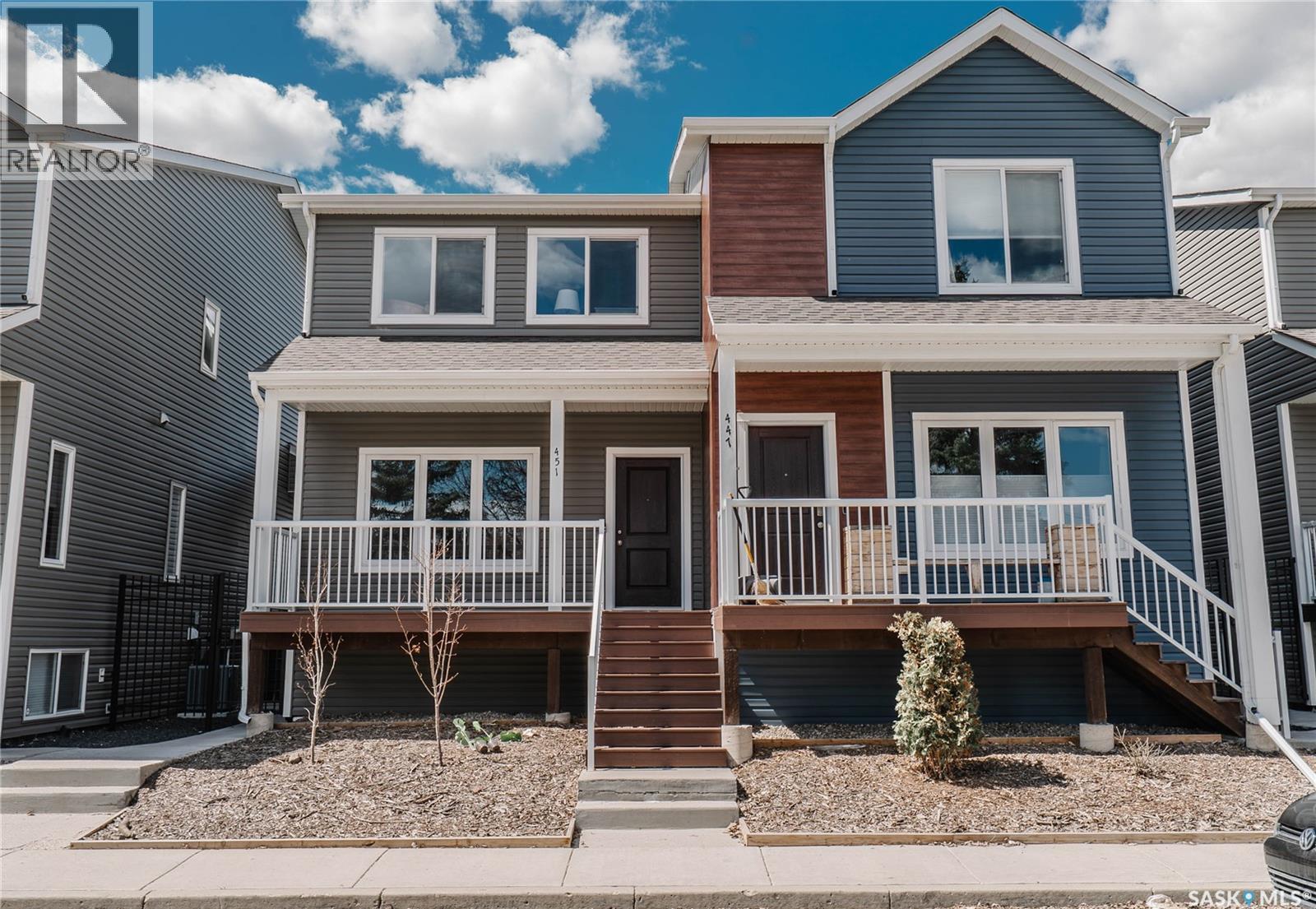 451 L Avenue S, Saskatoon, Saskatchewan  S7M 5Y6 - Photo 2 - SK034740