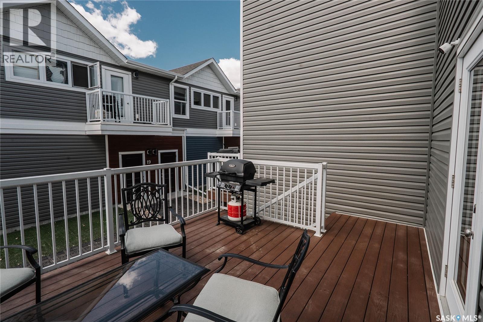 451 L Avenue S, Saskatoon, Saskatchewan  S7M 5Y6 - Photo 23 - SK034740
