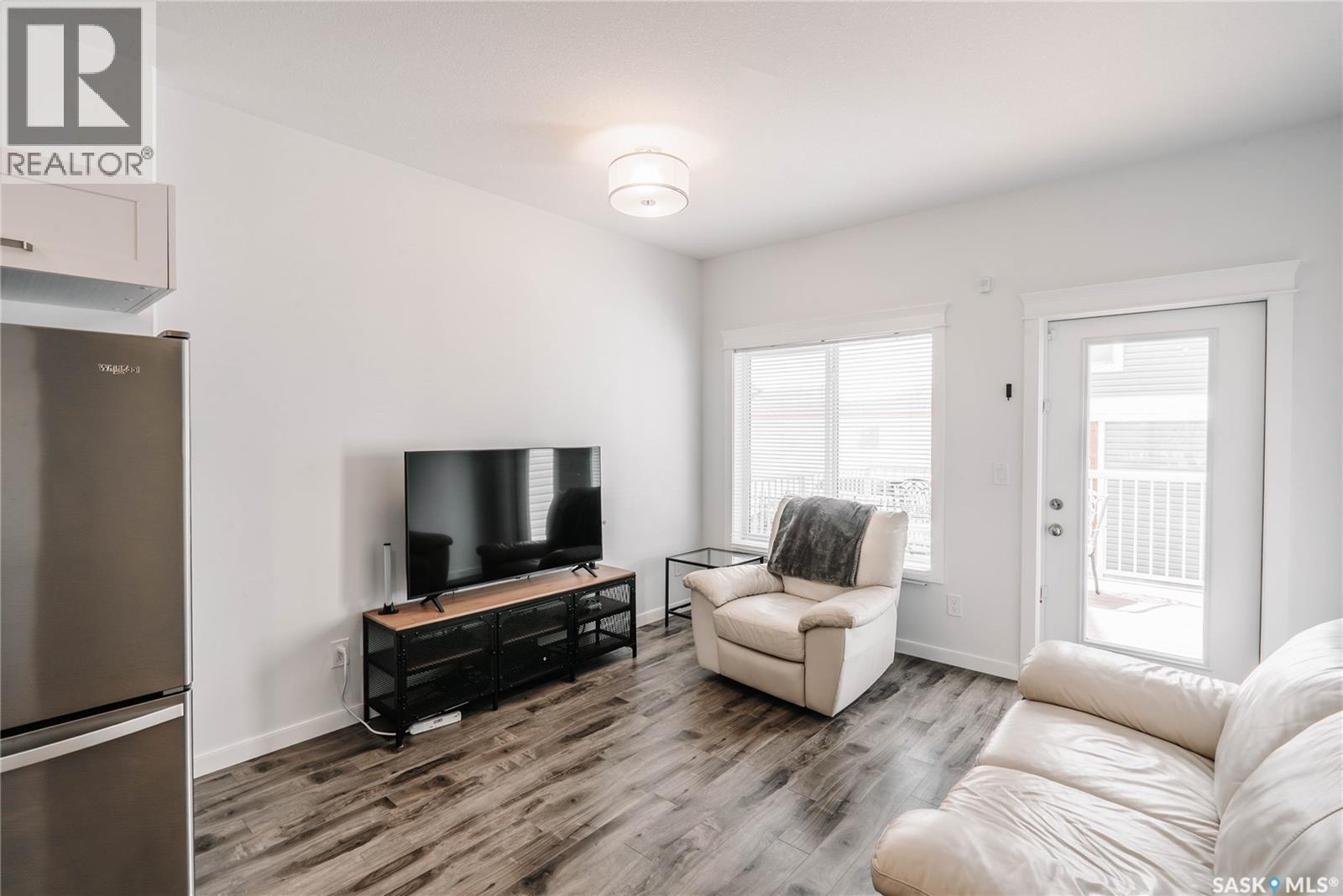 451 L Avenue S, Saskatoon, Saskatchewan  S7M 5Y6 - Photo 7 - SK034740