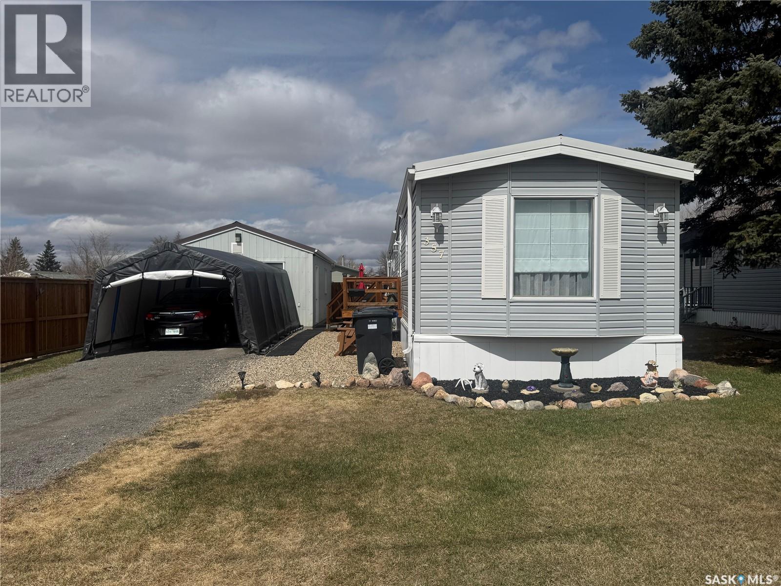 357 10th AVENUE SE, weyburn, Saskatchewan