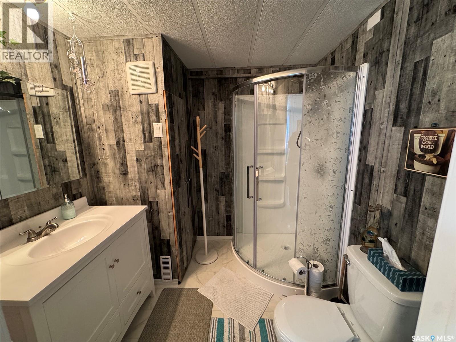 357 10th Avenue Se, Weyburn, Saskatchewan  S4H 3L8 - Photo 11 - SK034716