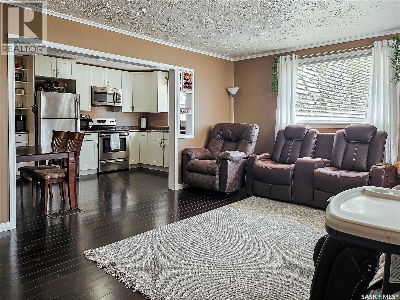 207 7th Avenue W, Rosetown, Saskatchewan  S0L 2V0 - Photo 18 - SK034700