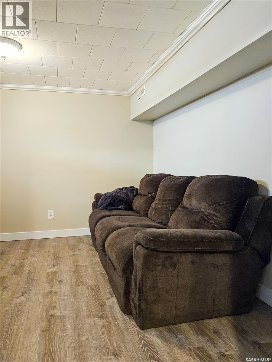 207 7th Avenue W, Rosetown, Saskatchewan  S0L 2V0 - Photo 35 - SK034700