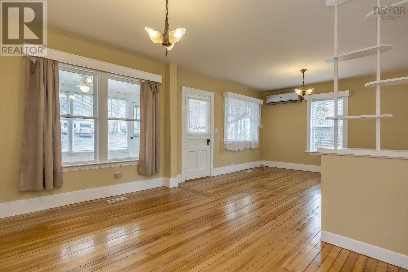 2576 1 Highway, Aylesford, Nova Scotia  B0P 1C0 - Photo 9 - 202606922