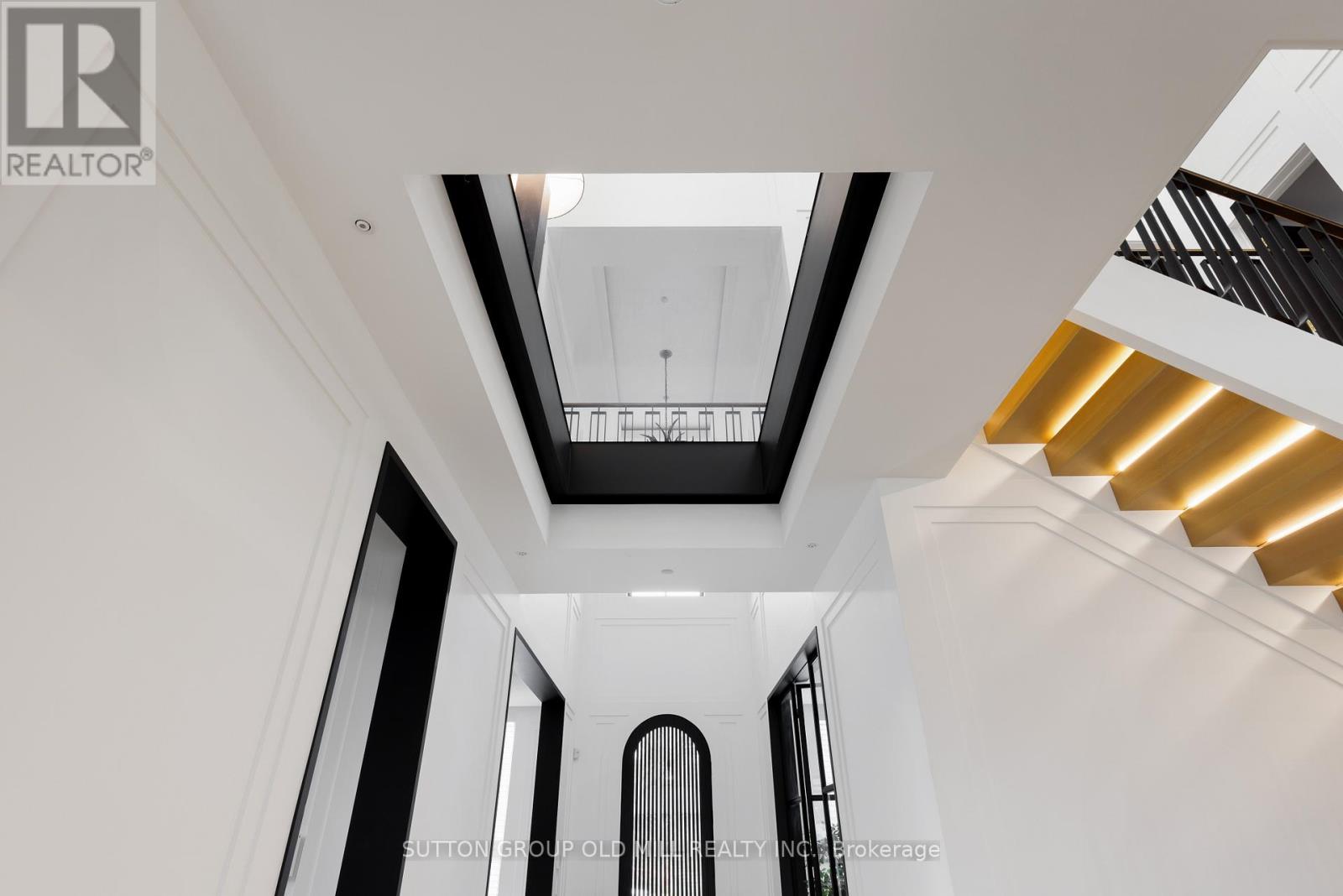 18 Blair Athol Crescent, Toronto, Ontario  M9A 1X5 - Photo 16 - W13077086