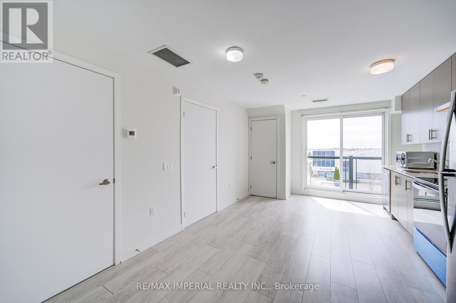 420 - 3401 Ridgeway Drive W, Mississauga, Ontario  L5L 0B9 - Photo 9 - W13077122