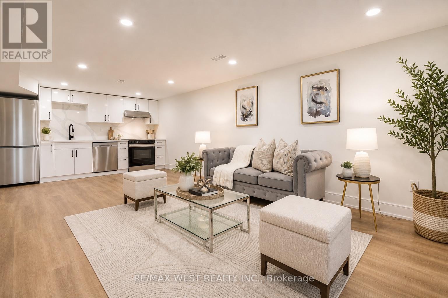 48 Lloyd Manor Road, Toronto, Ontario  M9B 5H7 - Photo 22 - W13077126