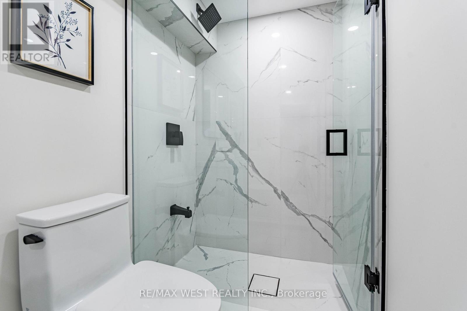 48 Lloyd Manor Road, Toronto, Ontario  M9B 5H7 - Photo 25 - W13077126