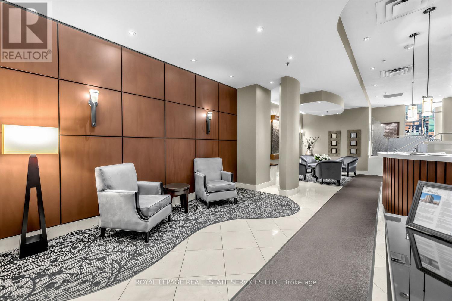 Ph01 - 1477 Lakeshore Road, Burlington, Ontario  L7S 1B5 - Photo 2 - W13077148