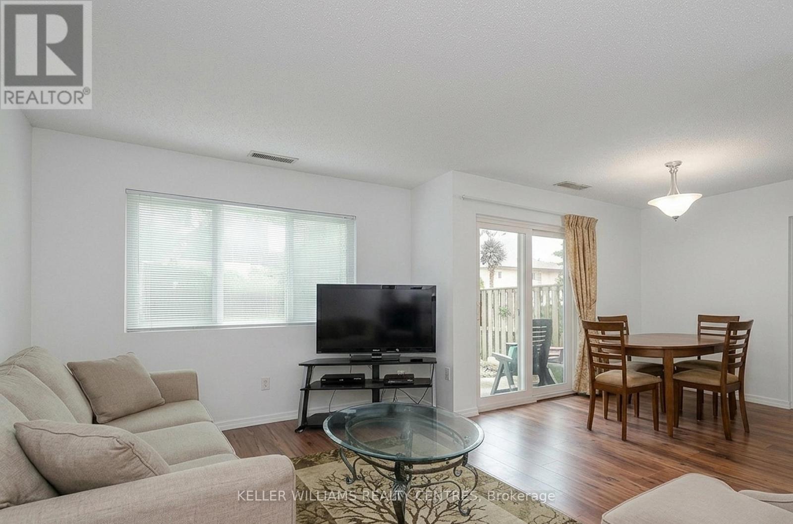 102 - 2001 Bonnymede Drive, Mississauga, Ontario  L5J 4H8 - Photo 4 - W13077158