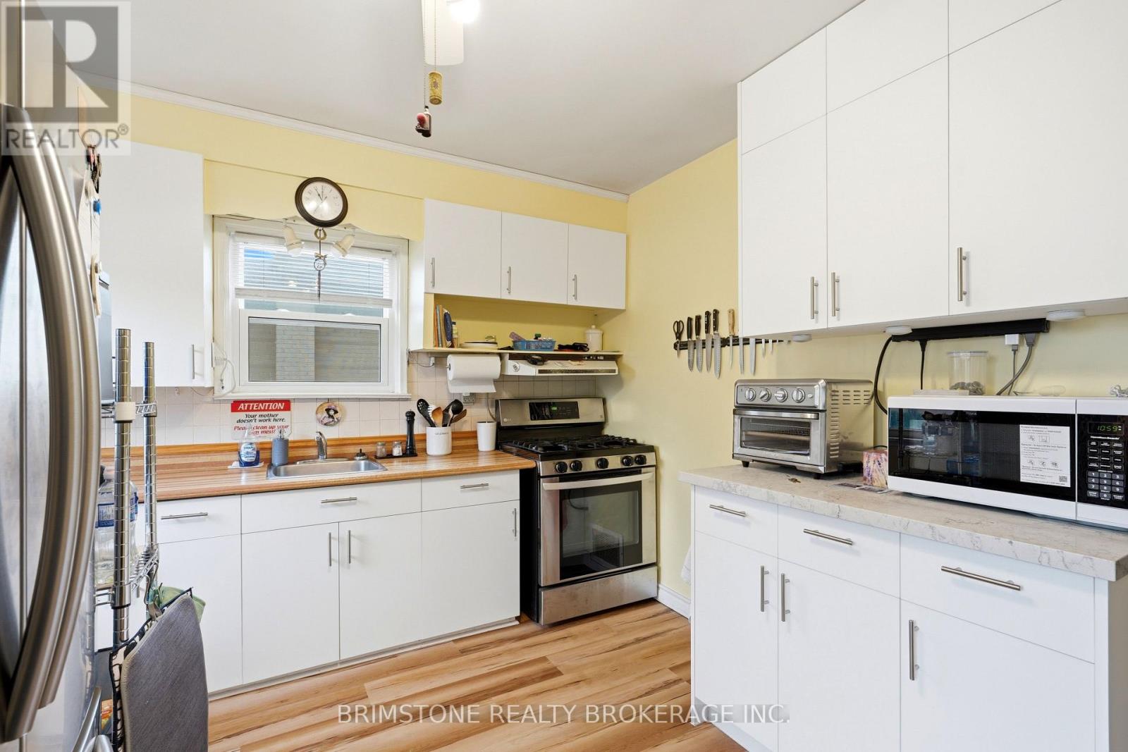29 Ridge Road, Toronto, Ontario  M3M 1C6 - Photo 6 - W13077182