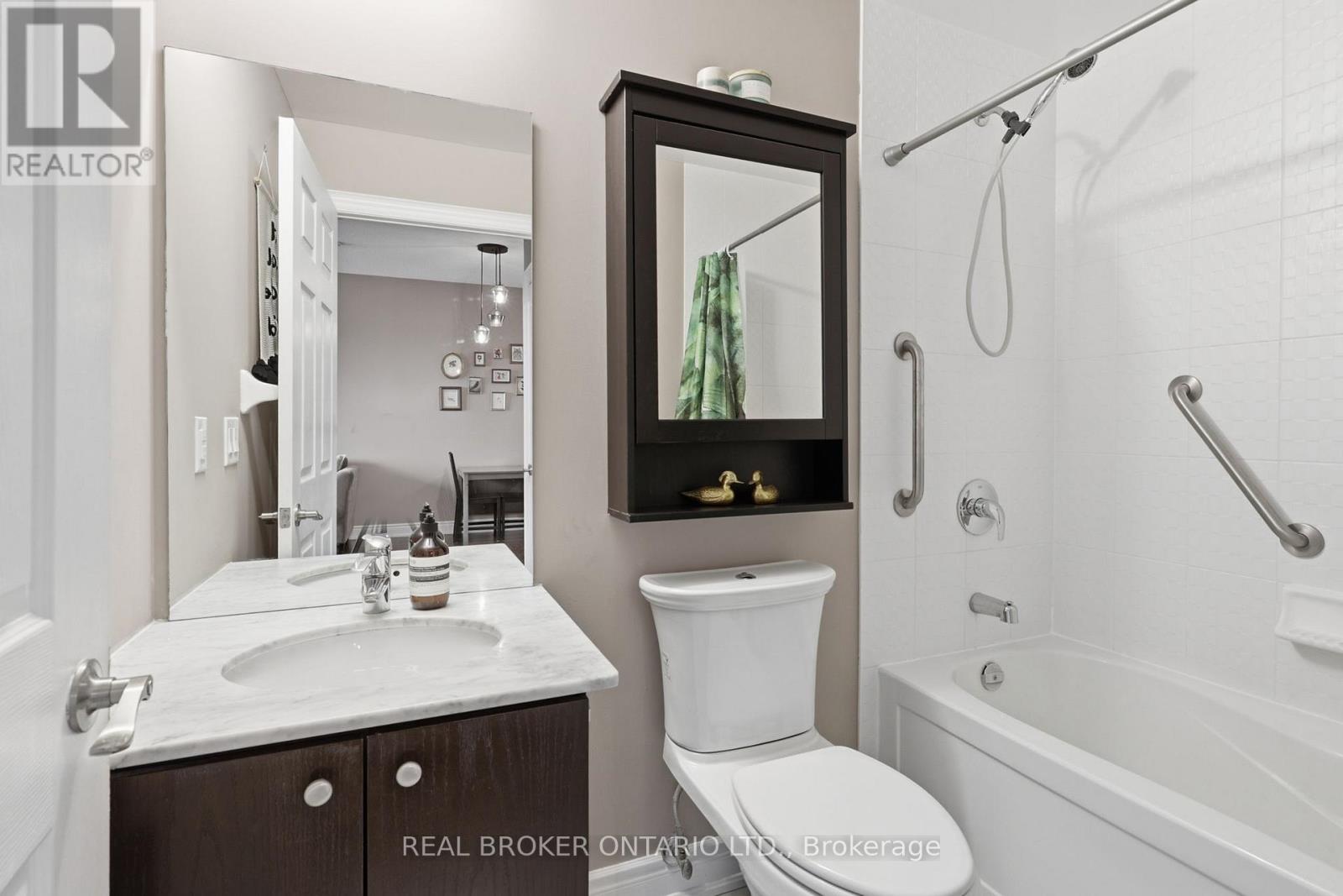 205 - 1135 Royal York Road, Toronto, Ontario  M9A 0C3 - Photo 15 - W13077200