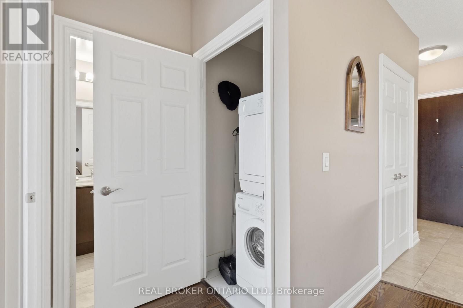 205 - 1135 Royal York Road, Toronto, Ontario  M9A 0C3 - Photo 18 - W13077200