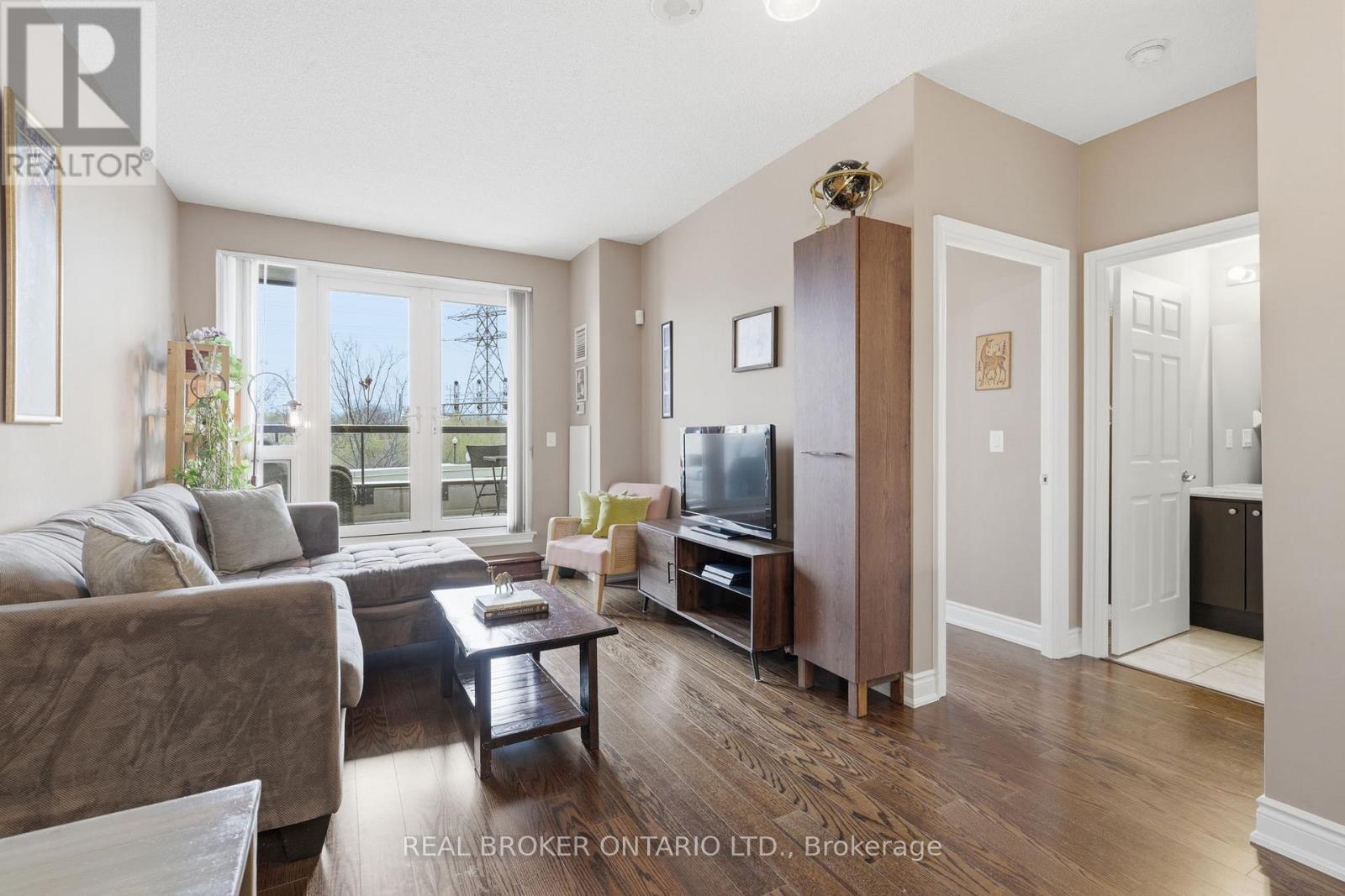 205 - 1135 Royal York Road, Toronto, Ontario  M9A 0C3 - Photo 5 - W13077200