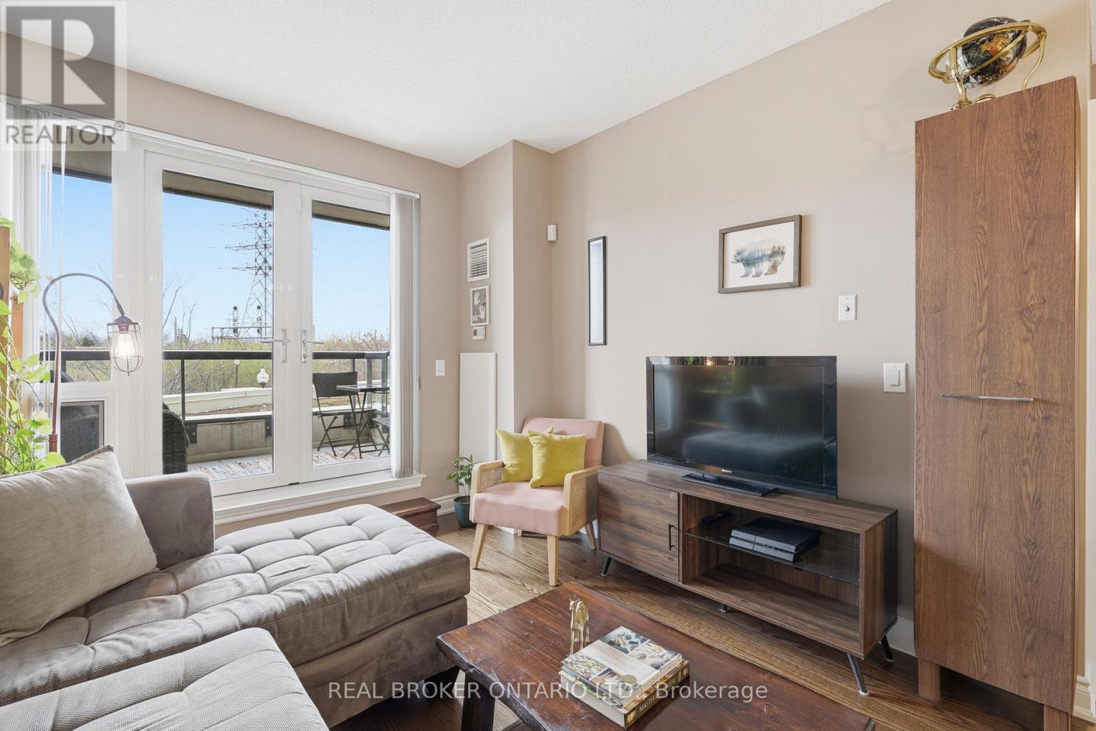 205 - 1135 Royal York Road, Toronto, Ontario  M9A 0C3 - Photo 7 - W13077200