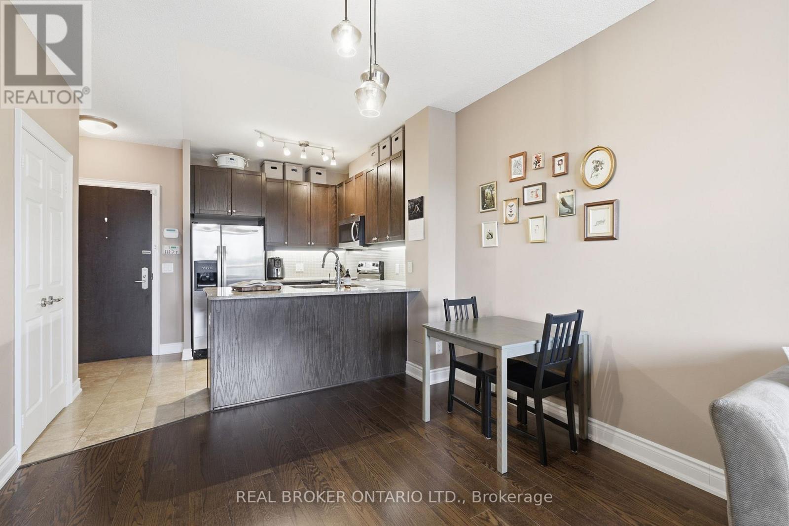205 - 1135 Royal York Road, Toronto, Ontario  M9A 0C3 - Photo 9 - W13077200