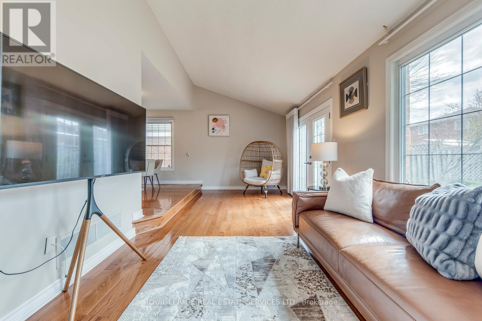 3390 Chartrand Crescent, Mississauga, Ontario  L5L 4C4 - Photo 16 - W13077224
