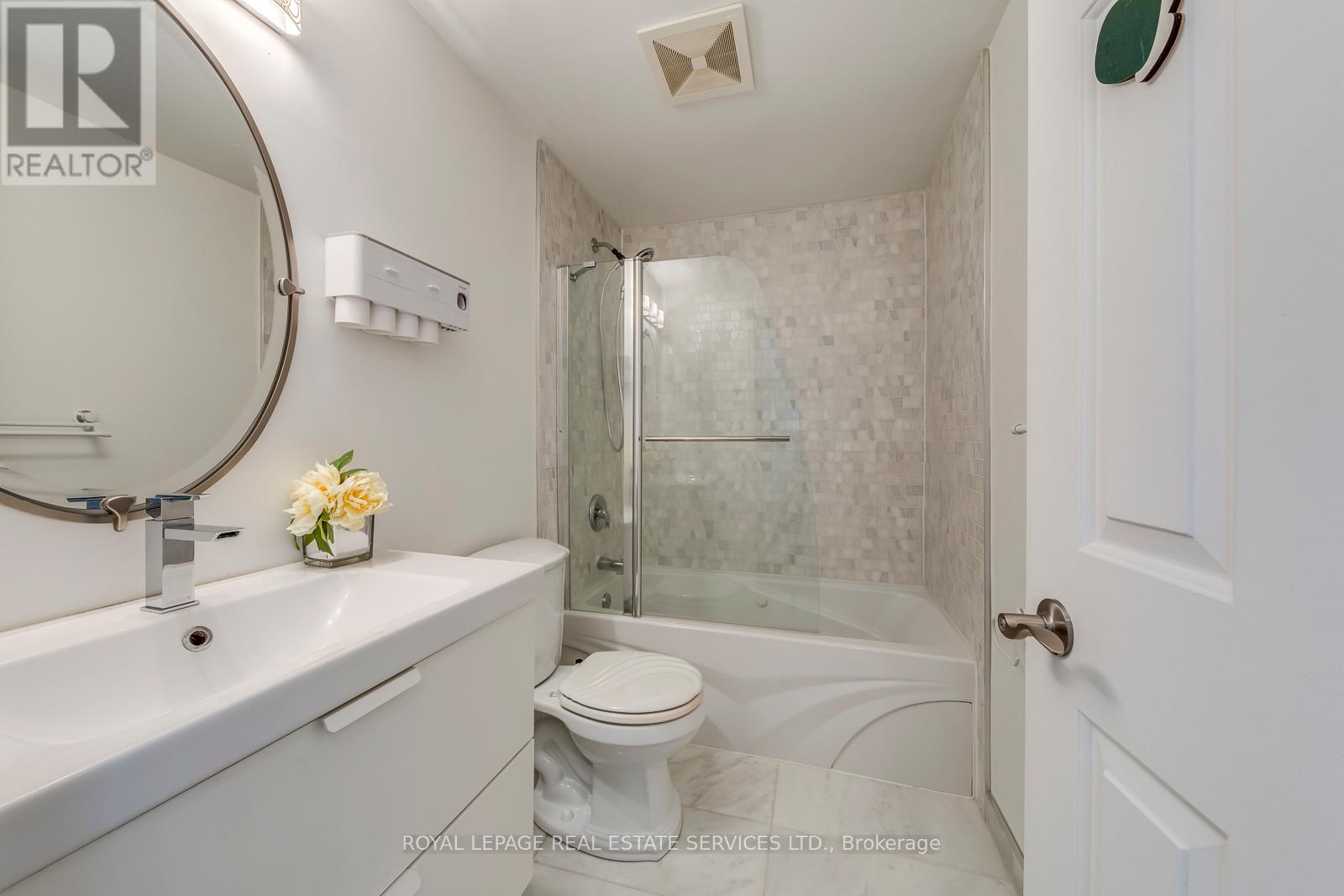 3390 Chartrand Crescent, Mississauga, Ontario  L5L 4C4 - Photo 38 - W13077224