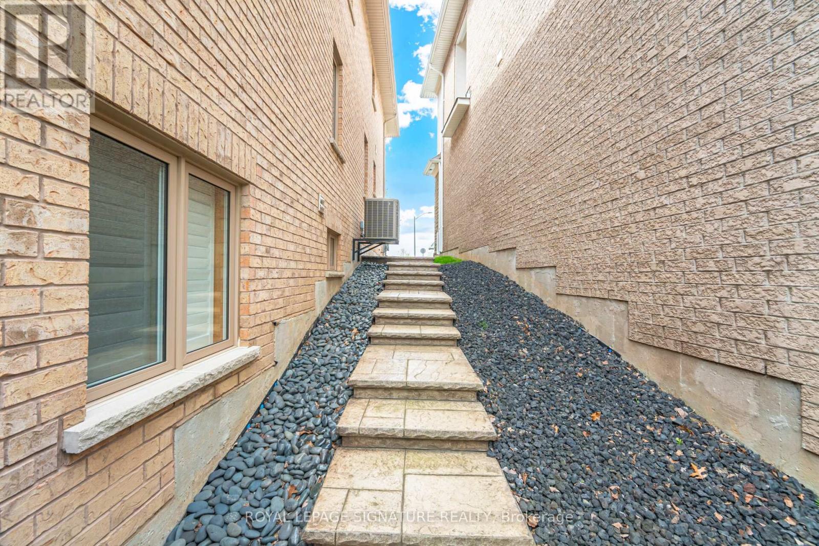 3149 Velebit Park Boulevard, Burlington, Ontario  L7M 0M2 - Photo 43 - W13077304