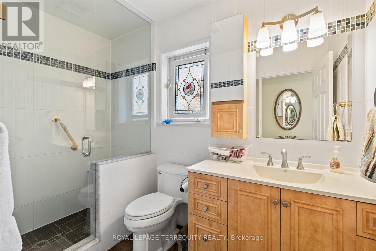 19 Bernice Avenue, Toronto, Ontario  M8Y 1Z5 - Photo 16 - W13077312
