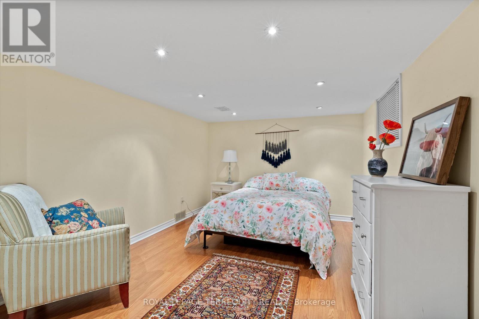 19 Bernice Avenue, Toronto, Ontario  M8Y 1Z5 - Photo 22 - W13077312