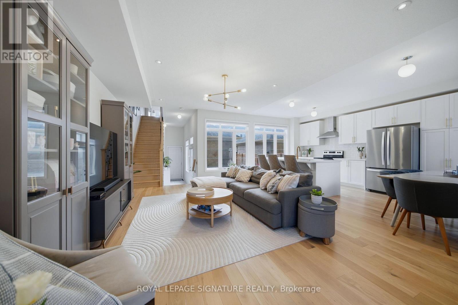 209 Clockwork Drive, Brampton, Ontario  L7A 5C7 - Photo 5 - W13077356