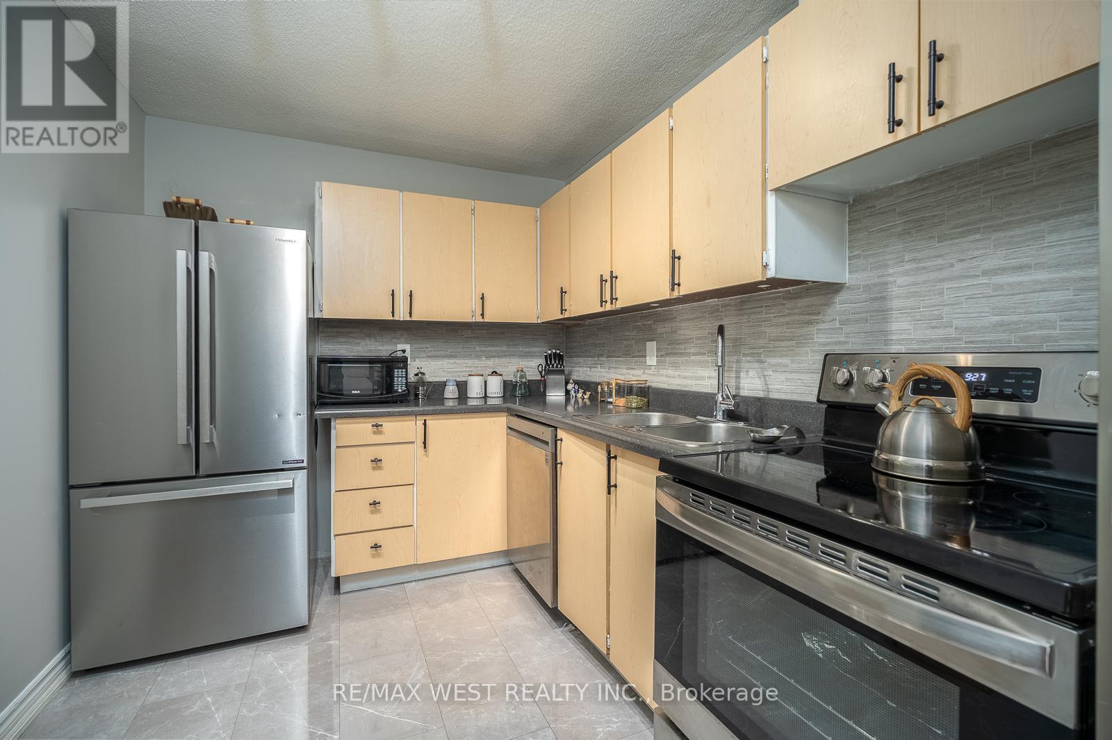 310 - 1100 Caven Street, Mississauga, Ontario  L5G 4N3 - Photo 15 - W13077382