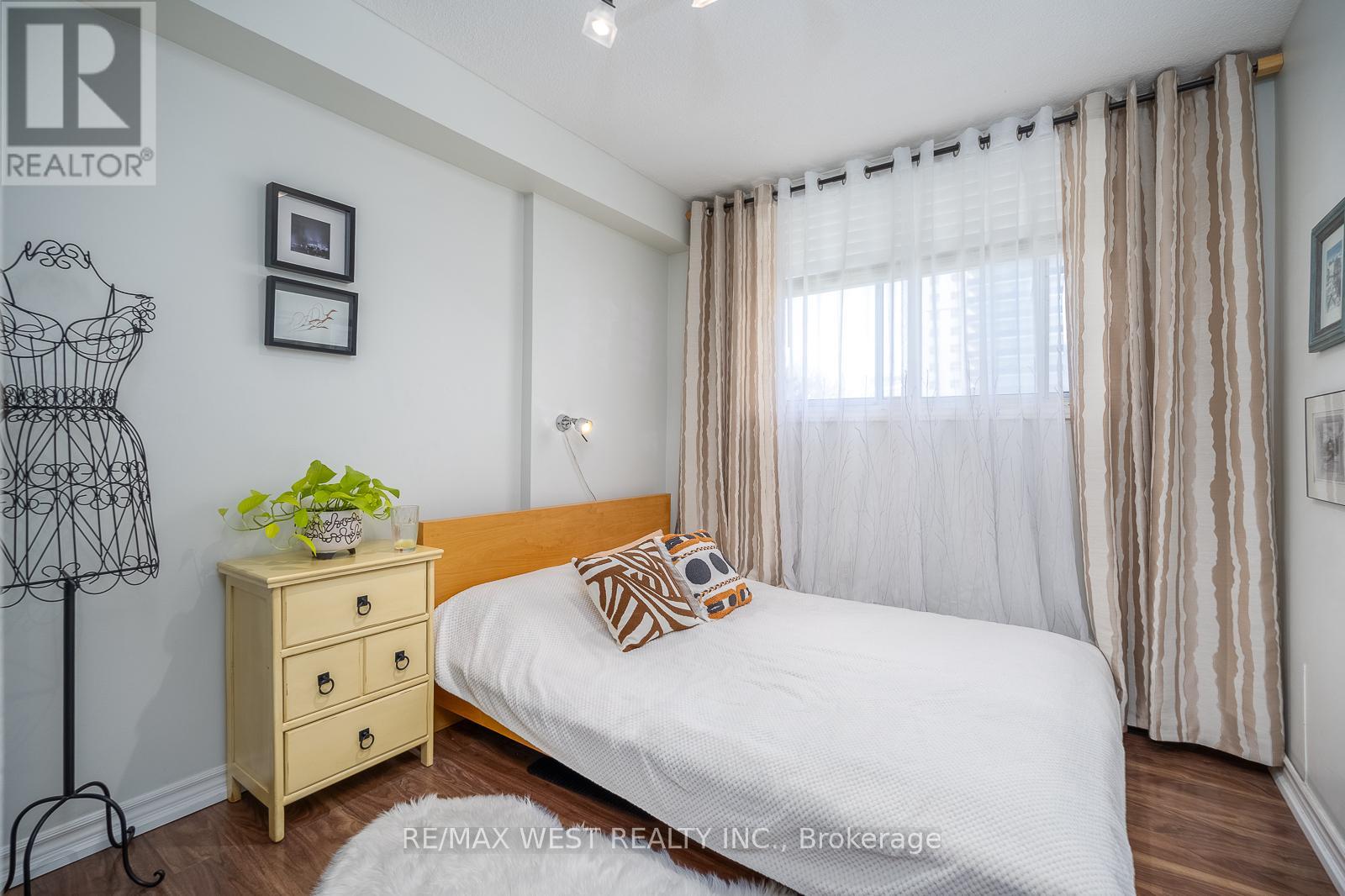 310 - 1100 Caven Street, Mississauga, Ontario  L5G 4N3 - Photo 22 - W13077382
