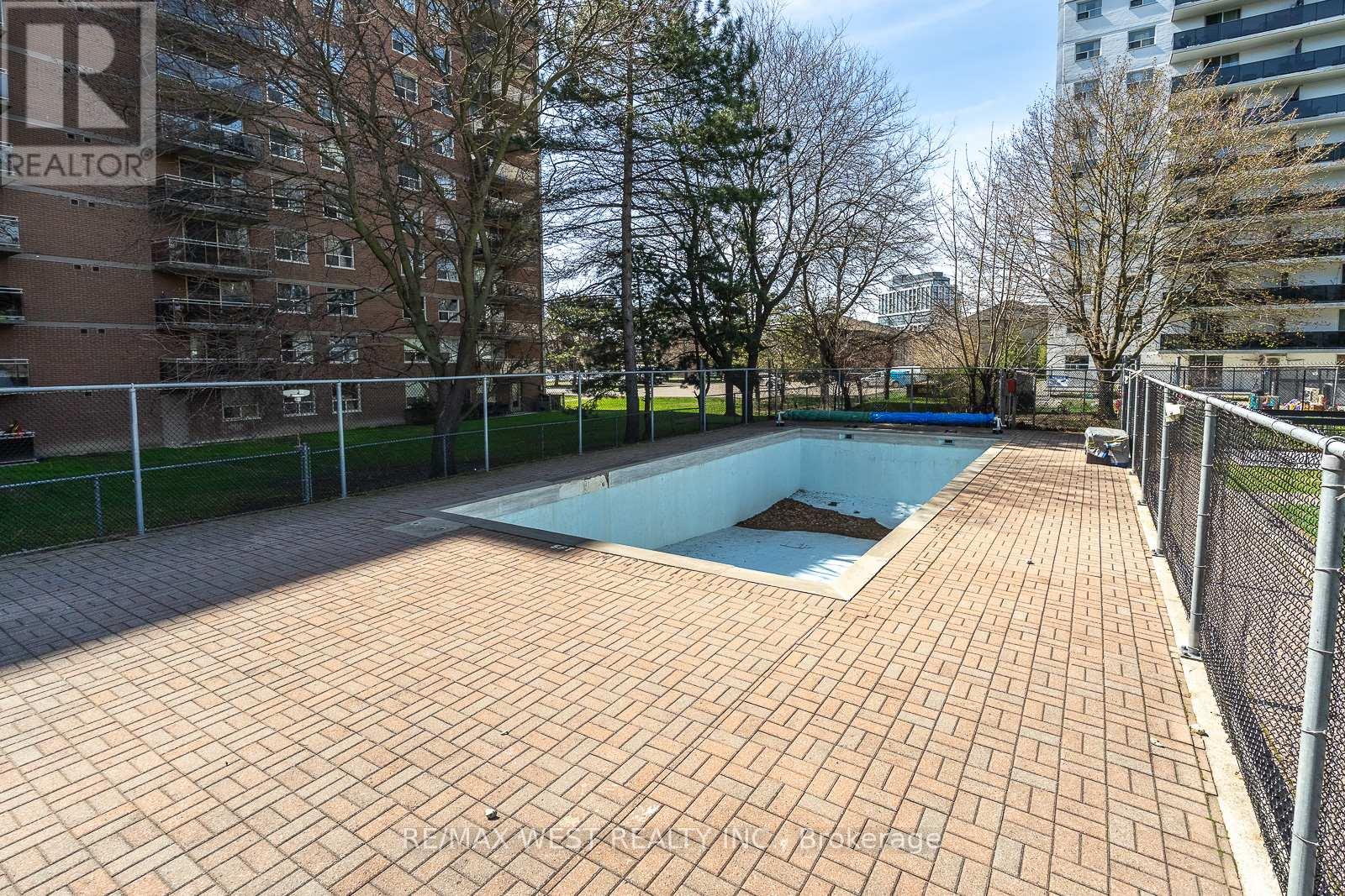 310 - 1100 Caven Street, Mississauga, Ontario  L5G 4N3 - Photo 36 - W13077382